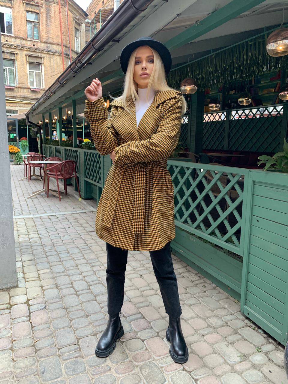 Coat Paris mustard paws