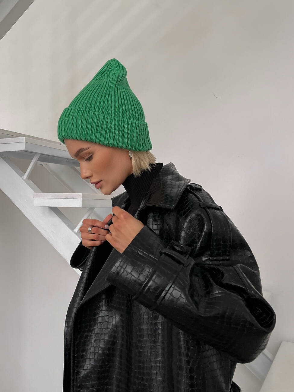 Безшовна бавовняна шапка Fashion у рубчик колір трава