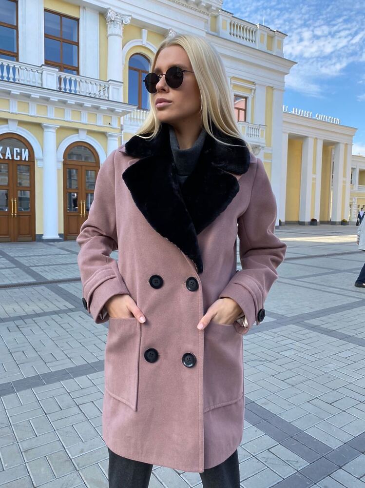 Двобортне пальто колір капучино